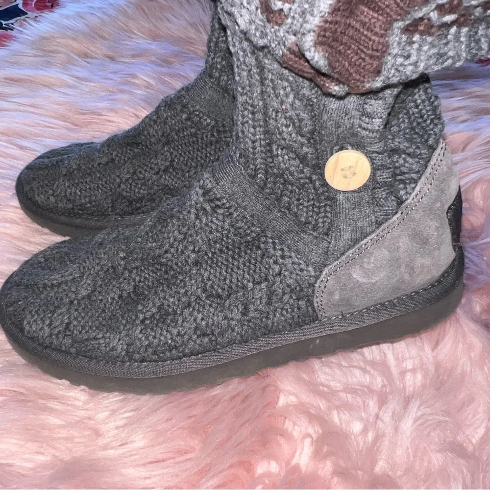 UGG Grey Button Sweater Foldable Warm Winter Boots